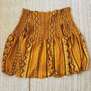 J for justify off-shoulder top